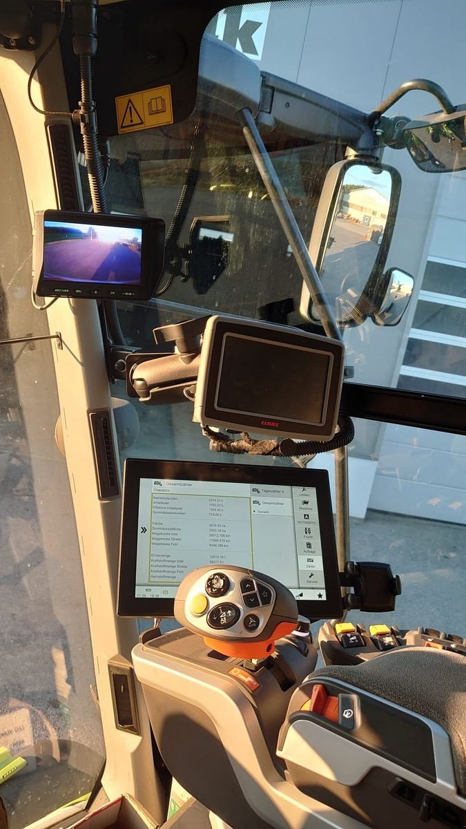 Mähdrescher of the type CLAAS Lexion 6700, Gebrauchtmaschine in Grund (Picture 8)