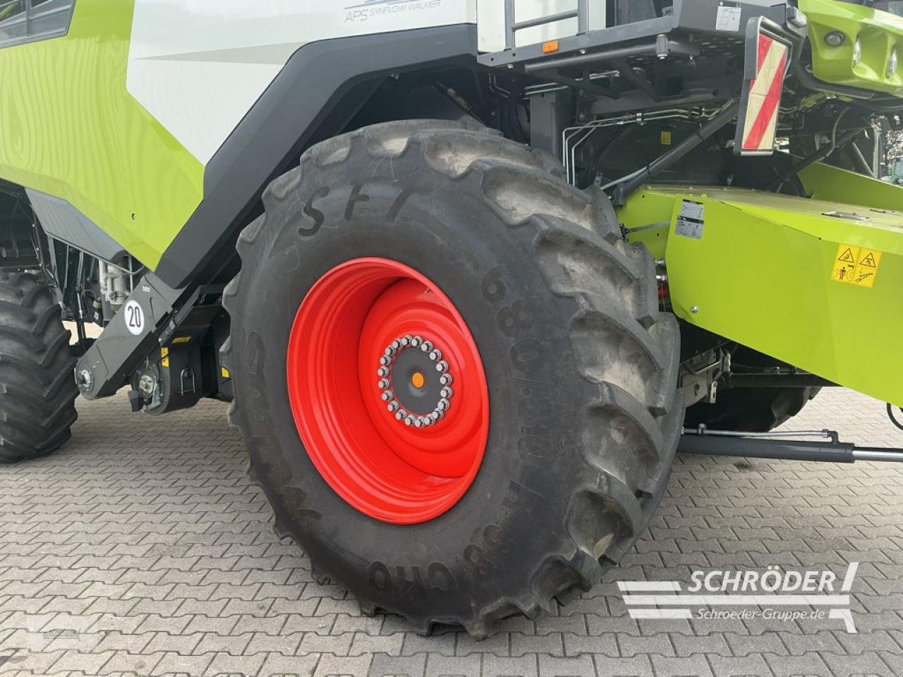 Mähdrescher des Typs CLAAS LEXION 6800 + VARIO 1080 (INKL. RAPS), Gebrauchtmaschine in Lastrup (Bild 5)