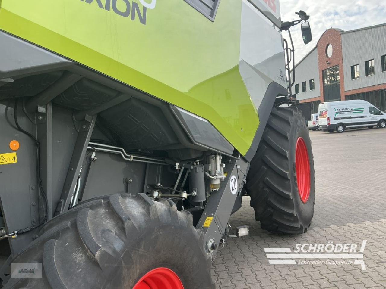 Mähdrescher des Typs CLAAS LEXION 6800 + VARIO 1080 (INKL. RAPS), Gebrauchtmaschine in Lastrup (Bild 10)