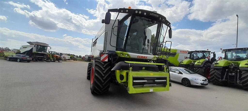 Mähdrescher tip CLAAS LEXION 6800 VI GIVER 50 TIMERS HØSTGARANTI I DK!!! GPS klar. Jet Stream Cleaning, Special cut., Gebrauchtmaschine in Kolding (Poză 2)