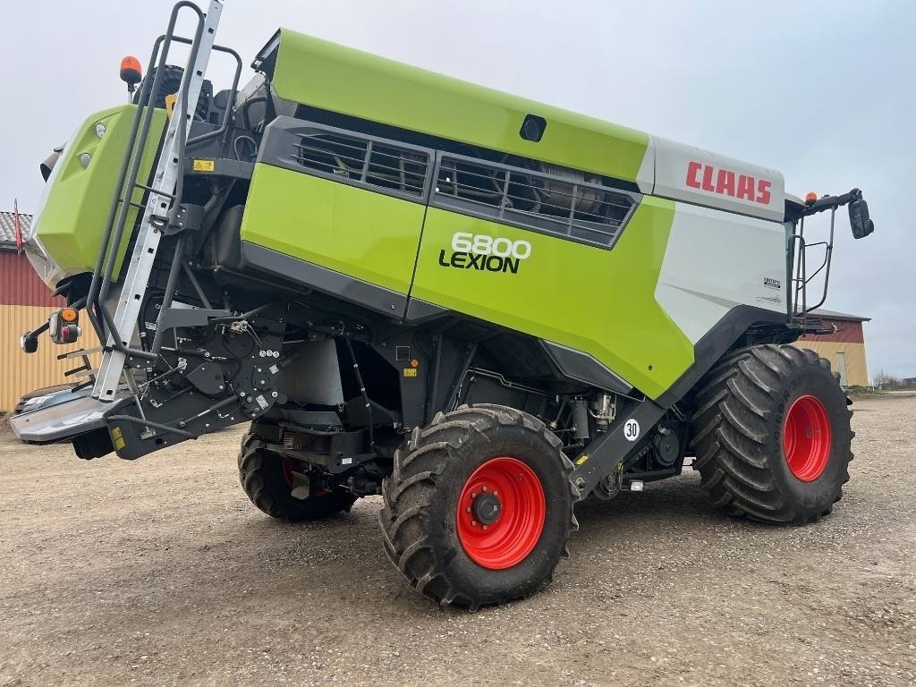 Mähdrescher of the type CLAAS Lexion 6800, Gebrauchtmaschine in Mern (Picture 4)
