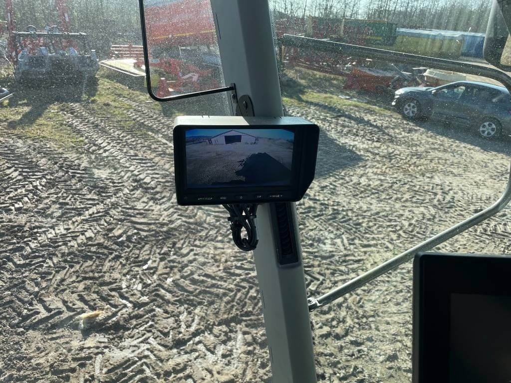 Mähdrescher of the type CLAAS Lexion 6800, Gebrauchtmaschine in Mern (Picture 13)