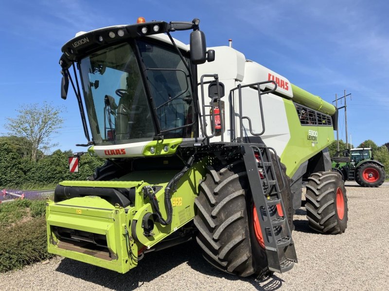 Mähdrescher del tipo CLAAS LEXION 6900 4 WD, Gebrauchtmaschine en Grindsted (Imagen 1)