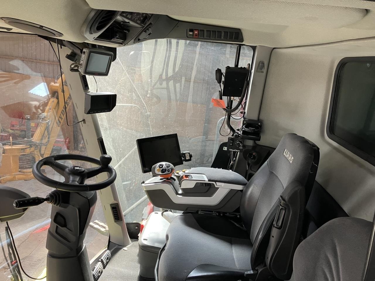 Mähdrescher typu CLAAS LEXION 6900 4 WD, Gebrauchtmaschine v Grindsted (Obrázok 16)