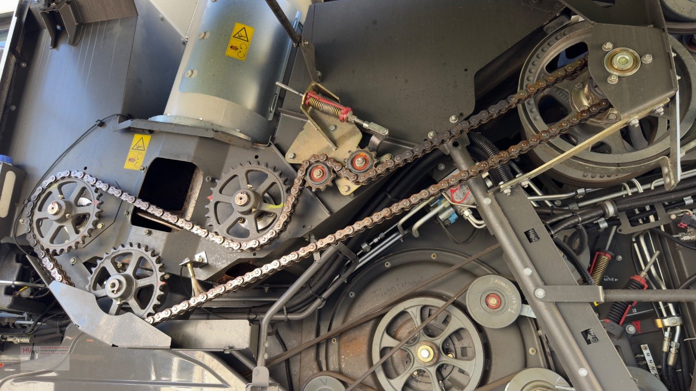 Mähdrescher of the type CLAAS Lexion 6900 TerraTrac 890 full Options, Gebrauchtmaschine in Neubrandenburg (Picture 20)