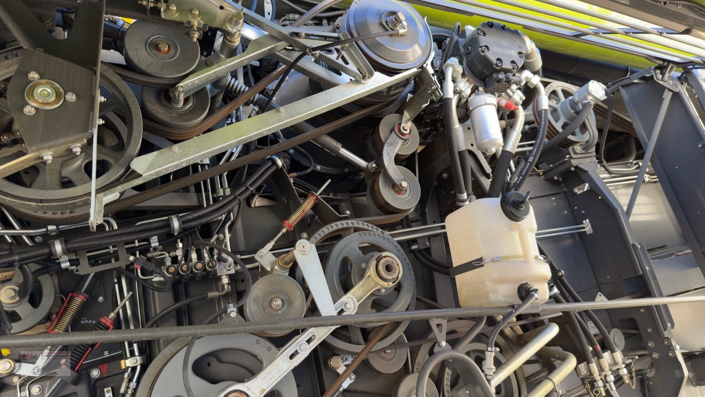 Mähdrescher of the type CLAAS Lexion 6900 TerraTrac 890 full Options, Gebrauchtmaschine in Neubrandenburg (Picture 21)