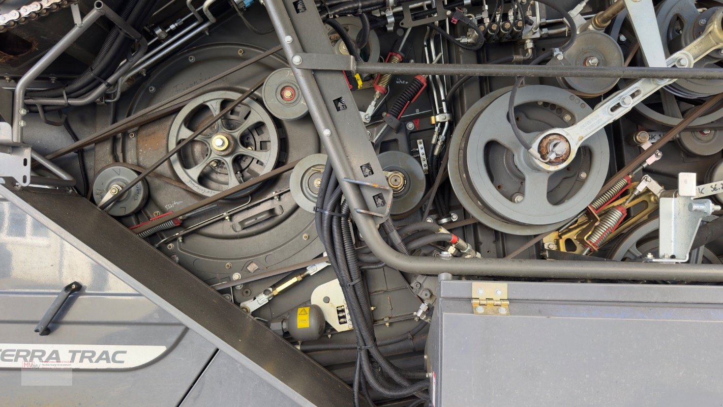 Mähdrescher of the type CLAAS Lexion 6900 TerraTrac 890 full Options, Gebrauchtmaschine in Neubrandenburg (Picture 22)