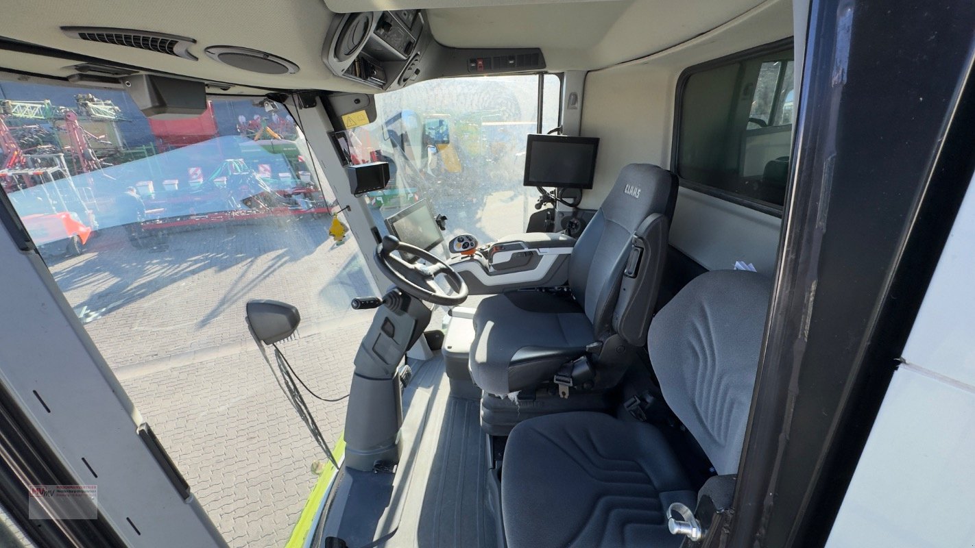 Mähdrescher of the type CLAAS Lexion 6900 TerraTrac 890 full Options, Gebrauchtmaschine in Neubrandenburg (Picture 26)