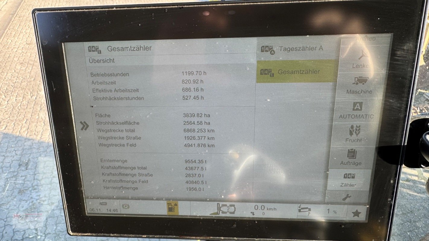 Mähdrescher of the type CLAAS Lexion 6900 TerraTrac 890 full Options, Gebrauchtmaschine in Neubrandenburg (Picture 27)