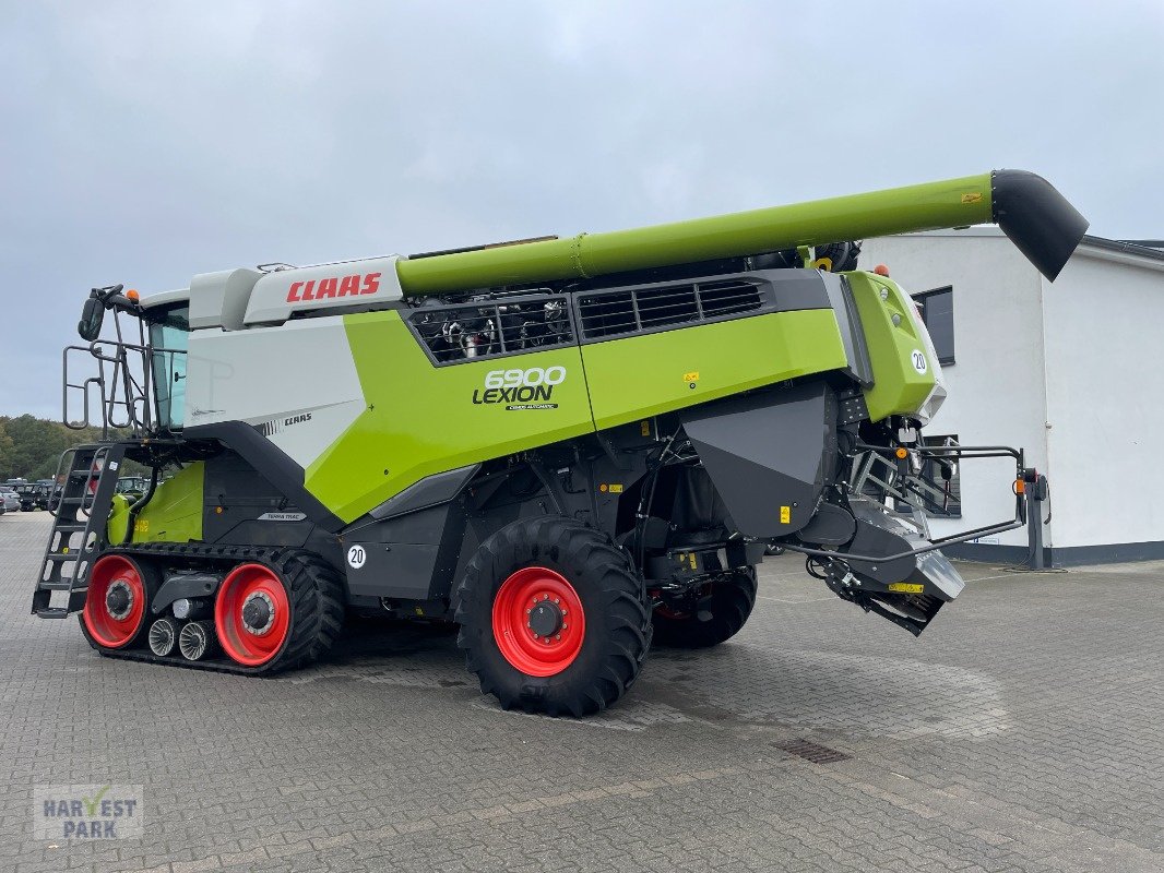 Mähdrescher des Typs CLAAS LEXION 6900 TT, Gebrauchtmaschine in Emsbüren (Bild 3)