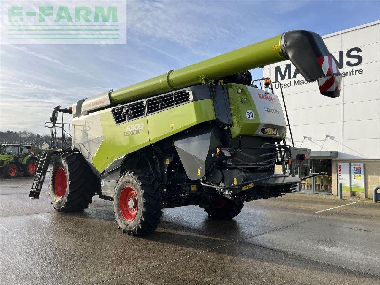 Mähdrescher типа CLAAS LEXION 6900, Gebrauchtmaschine в SUFFOLK (Фотография 8)