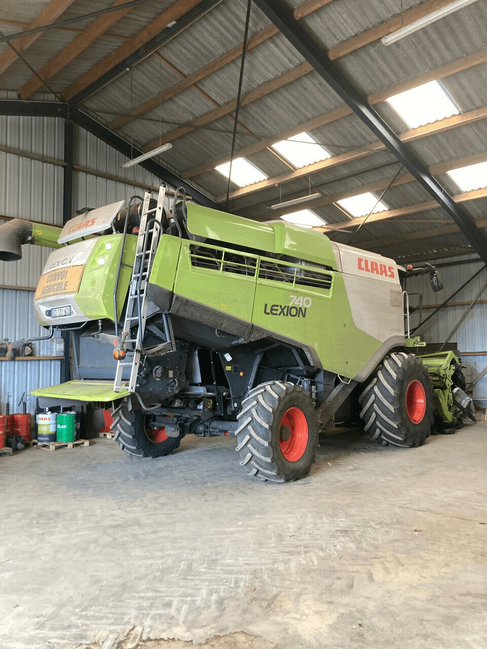 Mähdrescher типа CLAAS LEXION 740 4RM     2100H BAT!, Gebrauchtmaschine в PONTIVY (Фотография 3)