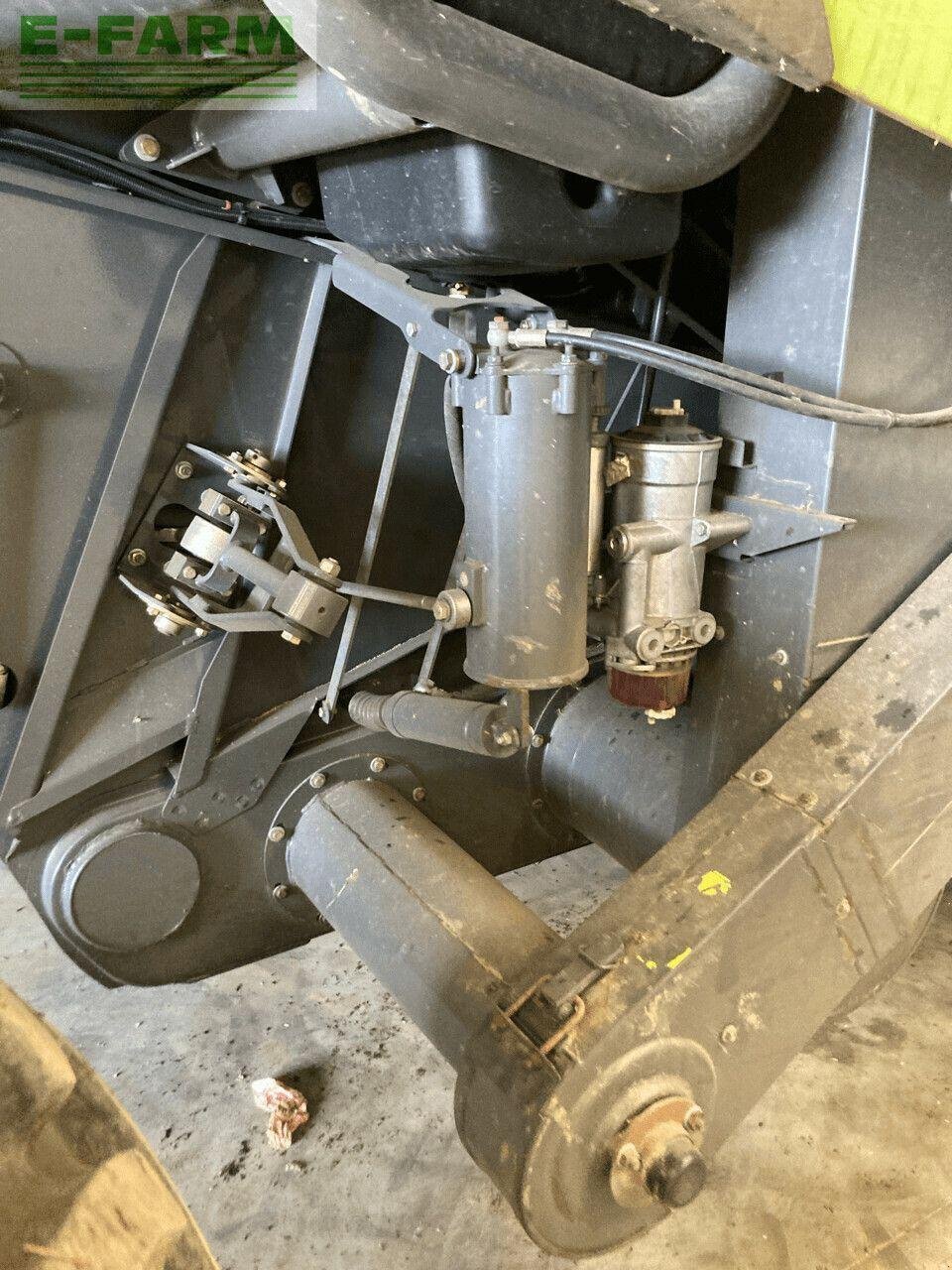 Mähdrescher of the type CLAAS lexion 740 t4, Gebrauchtmaschine in PONTIVY (56 - MORBIHAN) (Picture 2)