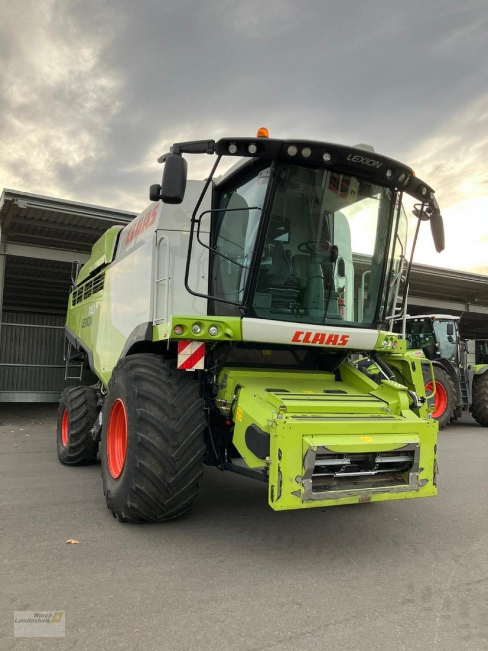 Mähdrescher des Typs CLAAS Lexion 740 Tier 4, Gebrauchtmaschine in Schora (Bild 1)
