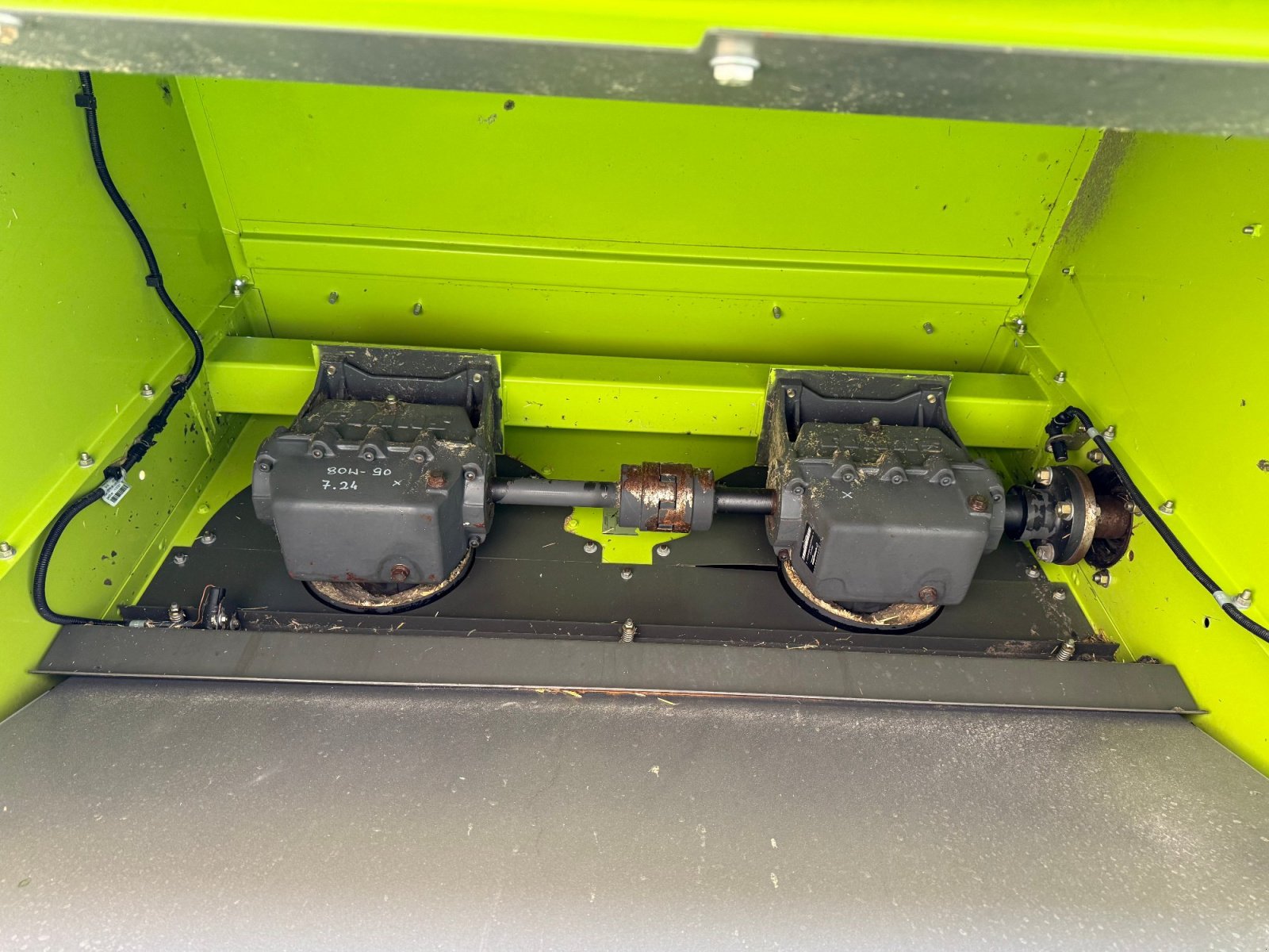 Mähdrescher des Typs CLAAS Lexion 740, Gebrauchtmaschine in Hemau (Bild 17)