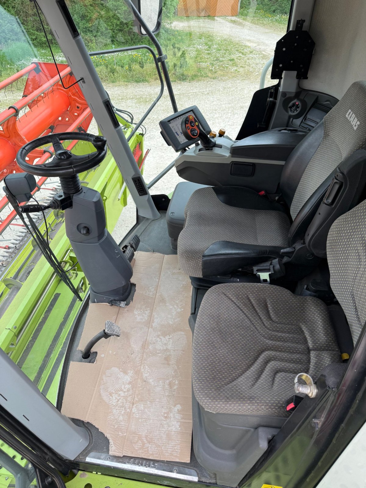 Mähdrescher des Typs CLAAS Lexion 740, Gebrauchtmaschine in Hemau (Bild 12)
