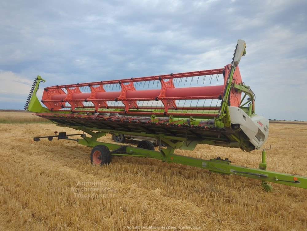 Mähdrescher za tip CLAAS LEXION 740, Gebrauchtmaschine u FRESNAY LE COMTE (Slika 11)