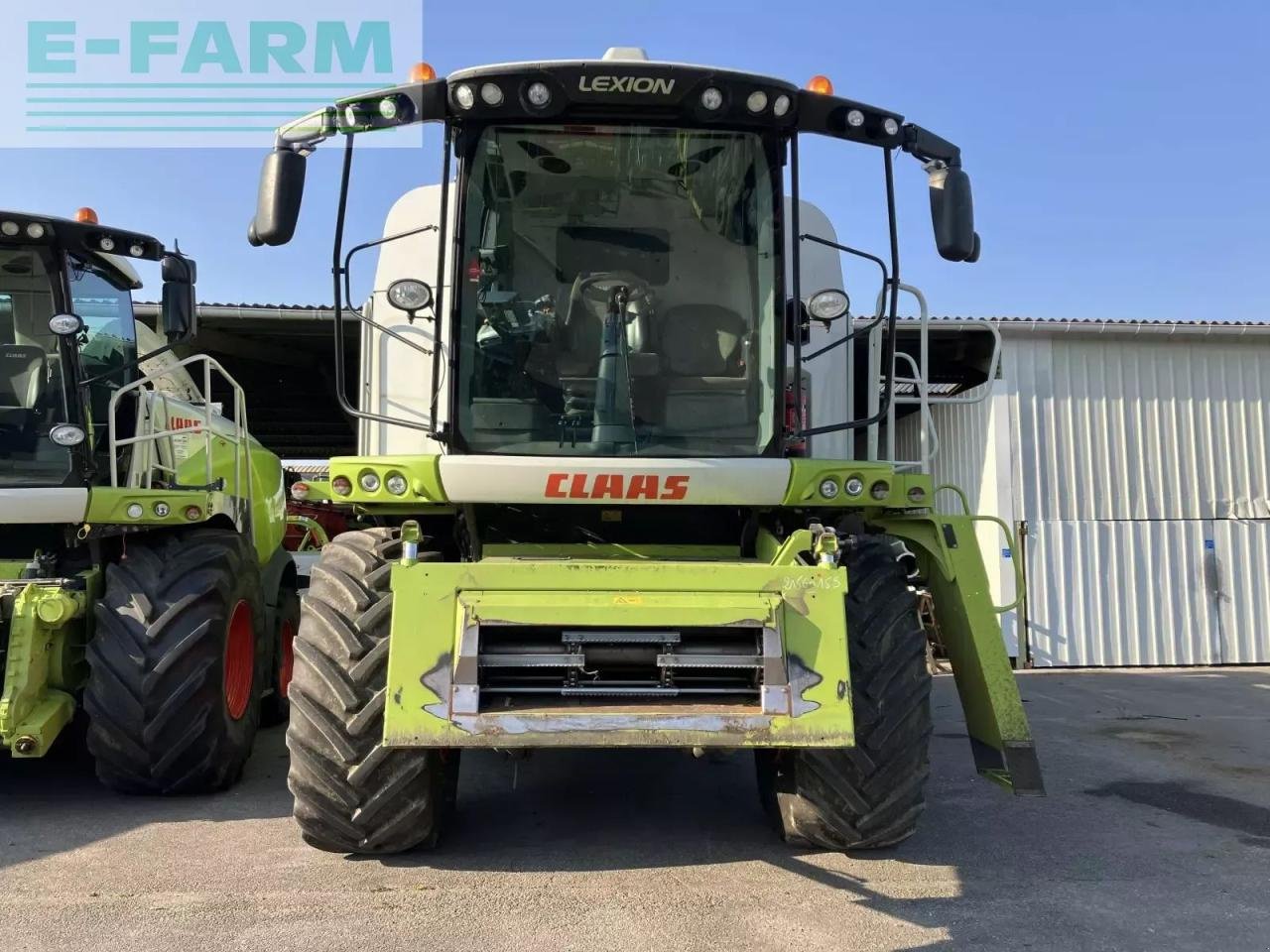 Mähdrescher typu CLAAS lexion 740, Gebrauchtmaschine w BLENDECQUES (Zdjęcie 2)