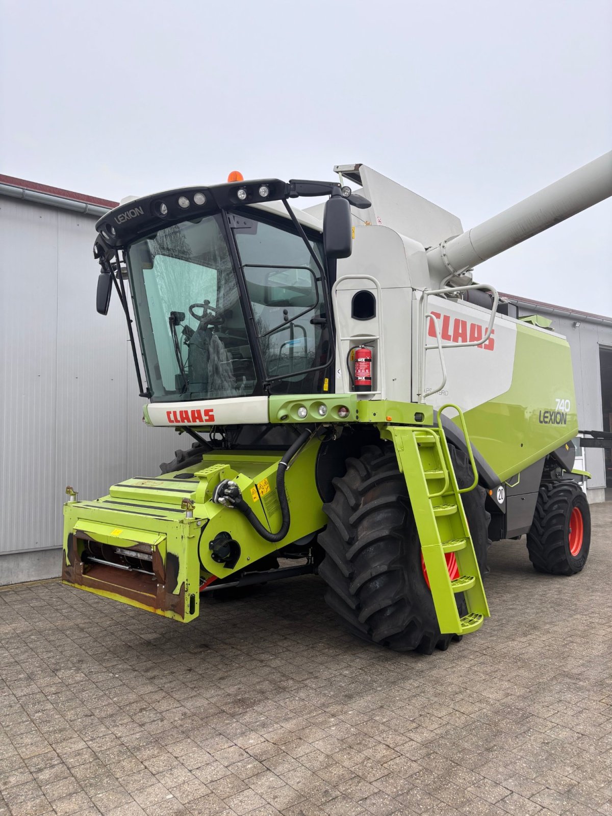 Mähdrescher tip CLAAS Lexion 740, Gebrauchtmaschine in Hemau (Poză 2)
