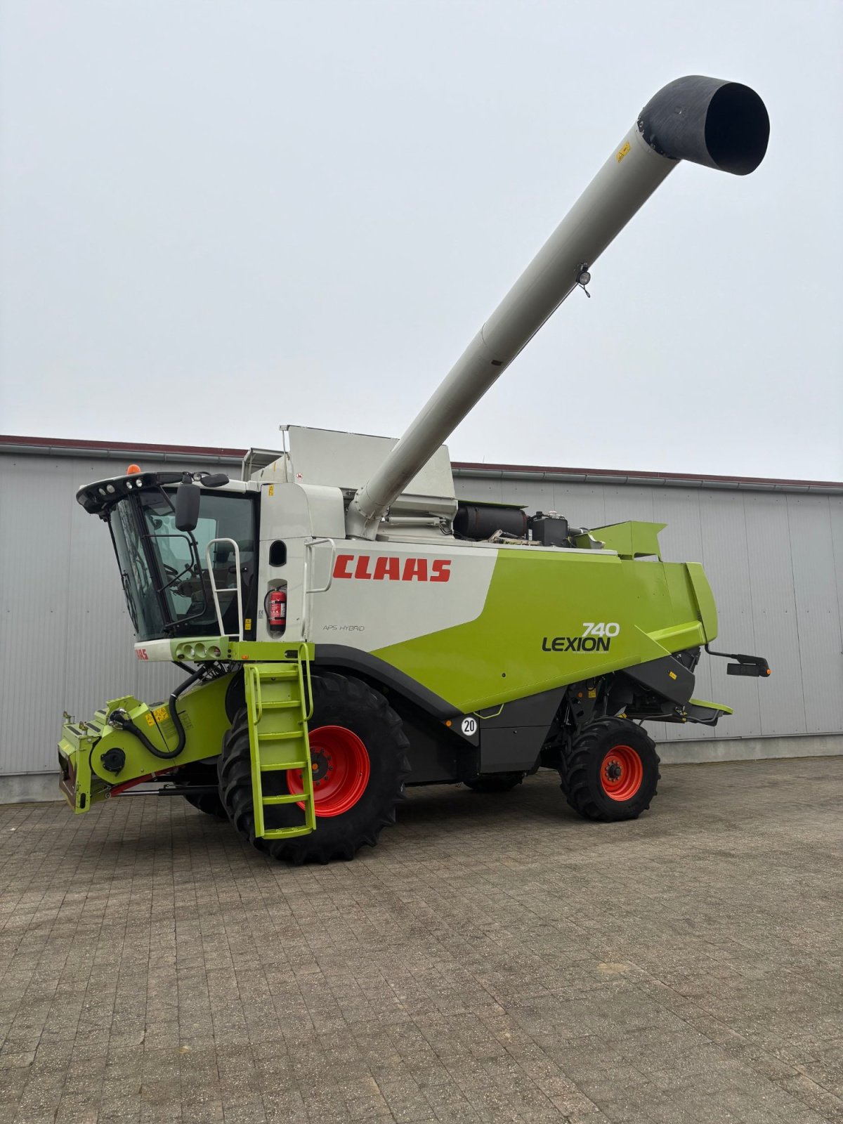 Mähdrescher tip CLAAS Lexion 740, Gebrauchtmaschine in Hemau (Poză 3)