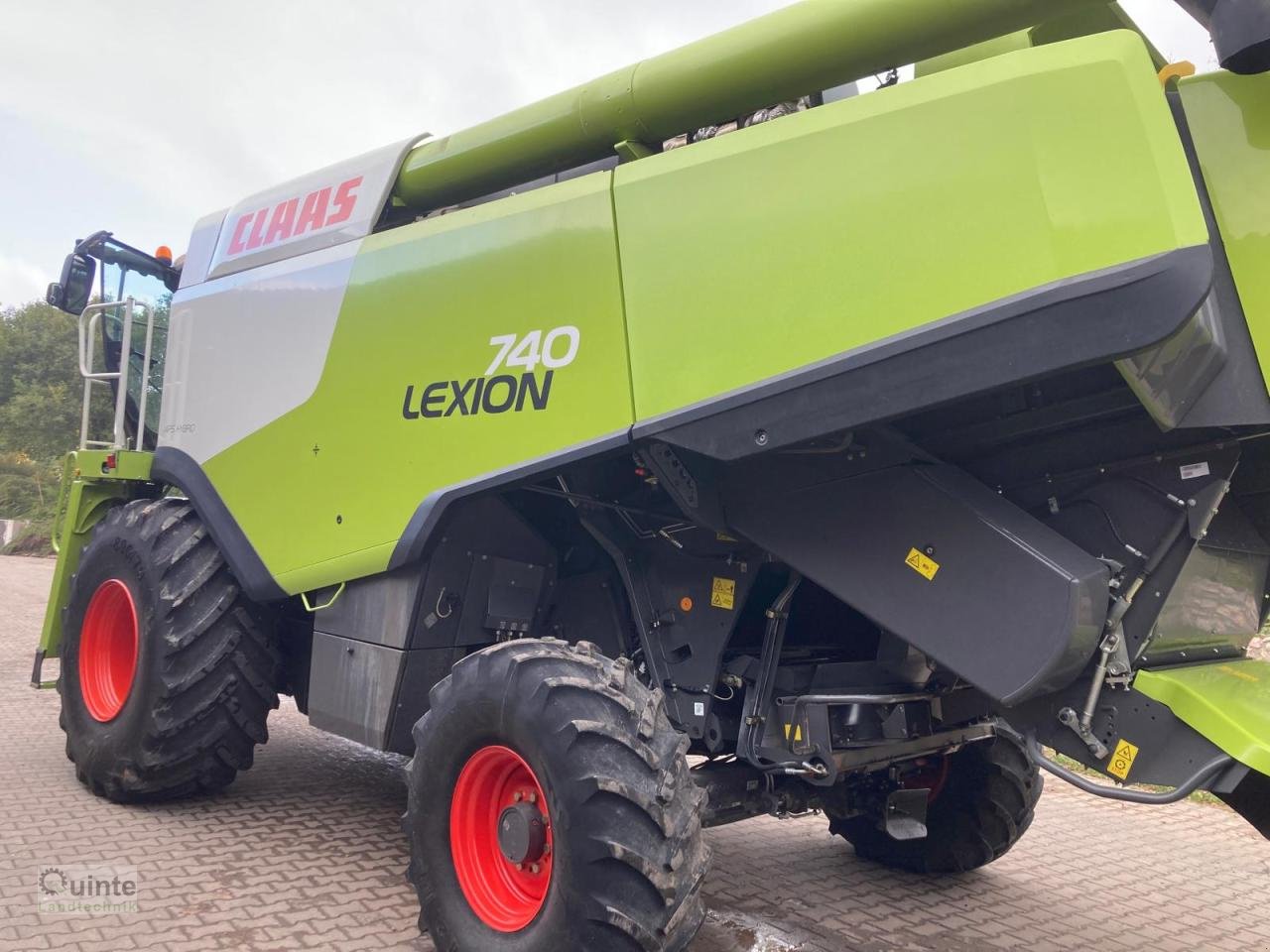 Mähdrescher tip CLAAS Lexion 740, Gebrauchtmaschine in Lichtenau-Kleinenberg (Poză 2)