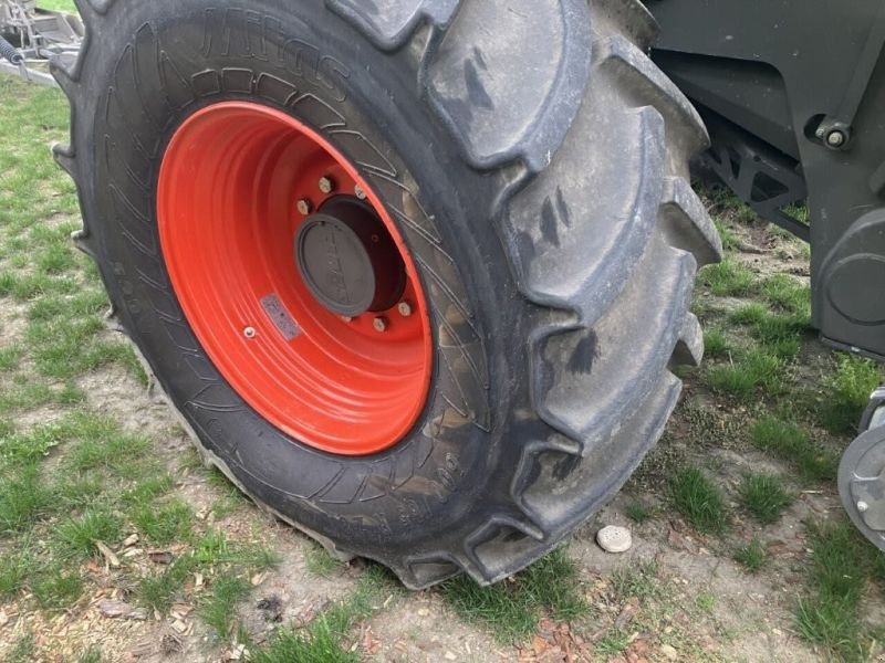 Mähdrescher des Typs CLAAS LEXION 7400 E5, Gebrauchtmaschine in Mockrehna (Bild 7)