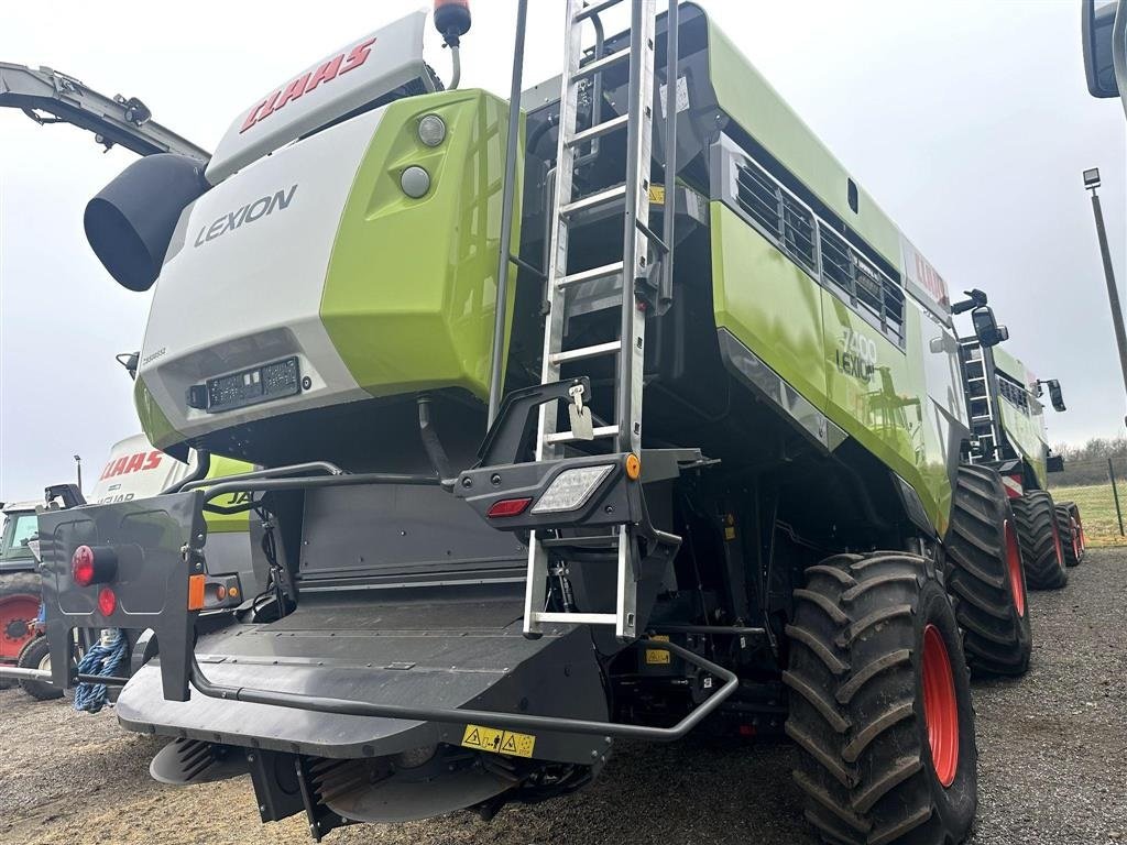 Mähdrescher typu CLAAS Lexion 7400 VI GIVER 50 TIMERS HØSTGARANTI I DK!!! Tør du give et bud? GPS klar. Incl Vario 770 Skærebord., Gebrauchtmaschine v Kolding (Obrázek 4)