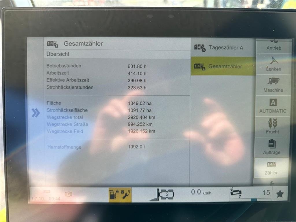 Mähdrescher typu CLAAS Lexion 7400 VI GIVER 50 TIMERS HØSTGARANTI I DK!!! Tør du give et bud? GPS klar. Incl Vario 770 Skærebord., Gebrauchtmaschine v Kolding (Obrázek 16)