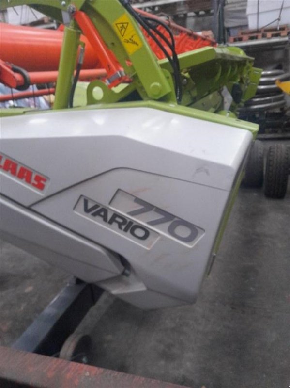 Mähdrescher typu CLAAS Lexion 7400 VI GIVER 50 TIMERS HØSTGARANTI I DK!!! Tør du give et bud? GPS klar. Incl Vario 770 Skærebord., Gebrauchtmaschine v Kolding (Obrázek 2)