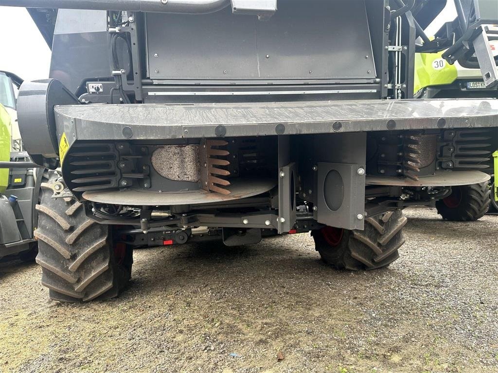 Mähdrescher typu CLAAS Lexion 7400 VI GIVER 50 TIMERS HØSTGARANTI I DK!!! Tør du give et bud? GPS klar. Incl Vario 770 Skærebord., Gebrauchtmaschine v Kolding (Obrázek 8)