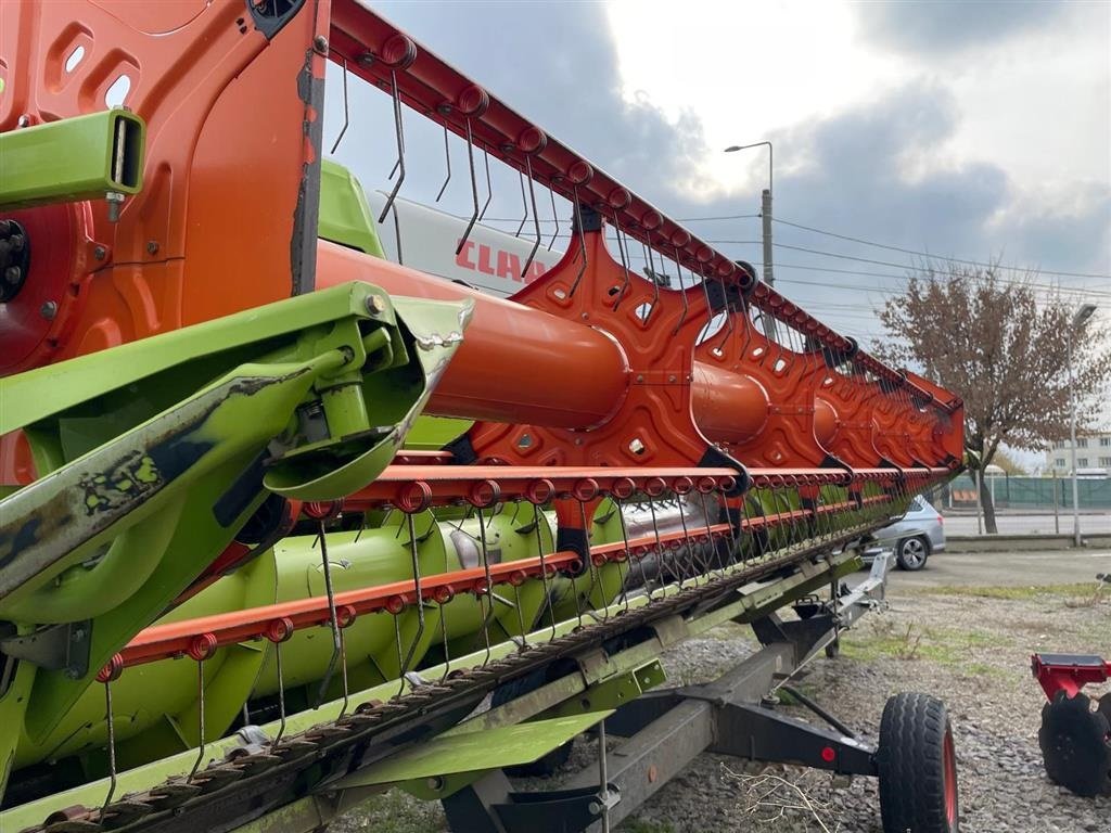 Mähdrescher des Typs CLAAS LEXION 750 4WD. Incl CLAAS Vario 770 skærebord og vogn., Gebrauchtmaschine in Kolding (Bild 4)