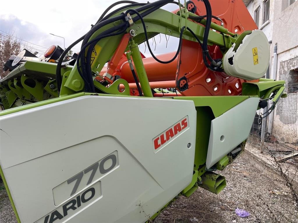 Mähdrescher des Typs CLAAS LEXION 750 4WD. Incl CLAAS Vario 770 skærebord og vogn., Gebrauchtmaschine in Kolding (Bild 9)