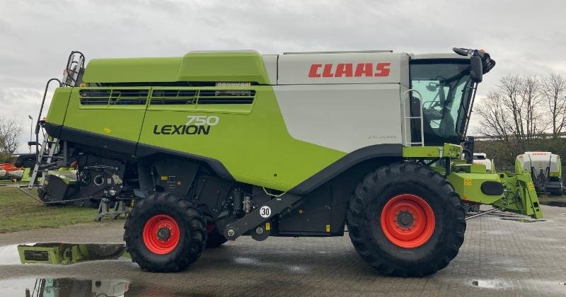 Mähdrescher des Typs CLAAS LEXION 750 MONTANA, Gebrauchtmaschine in Hockenheim (Bild 7)