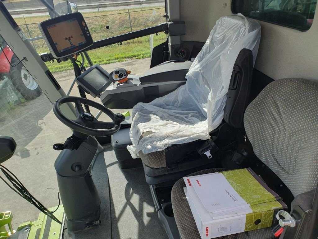 Mähdrescher des Typs CLAAS LEXION 750 MONTANA, Gebrauchtmaschine in Baillonville (Bild 7)