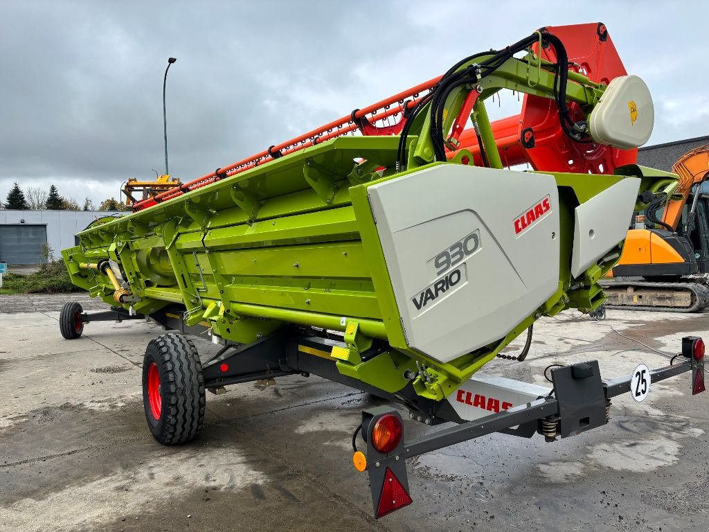 Mähdrescher des Typs CLAAS LEXION 750 MONTANA, Gebrauchtmaschine in Baillonville (Bild 11)