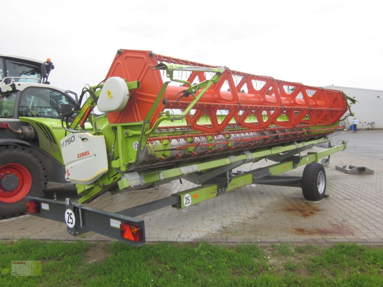 Mähdrescher of the type CLAAS LEXION 750 TT TERRA TRAC, Allrad, 40 km/h, SW VARIO 750 AC u. SW-Wagen, Laufbänder NEU !, Gebrauchtmaschine in Saulheim (Picture 19)