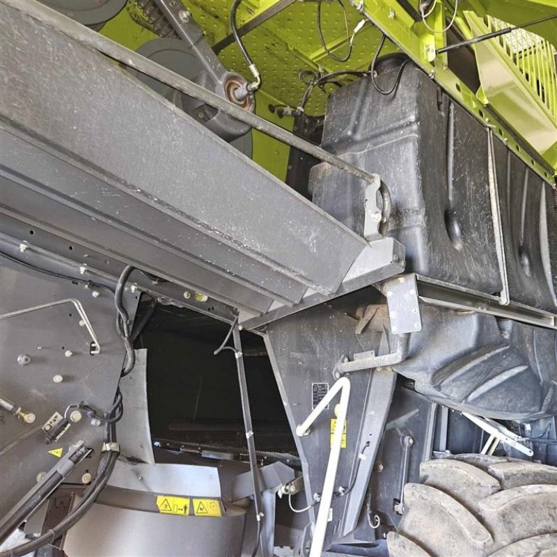 Mähdrescher del tipo CLAAS LEXION 750 VI GIVER 50 TIMERS HØSTGARANTI I DK!!! Kun 850 Høsttimer. Incl CLAAS Vario 750 Skærebord og vogn., Gebrauchtmaschine In Kolding (Immagine 15)