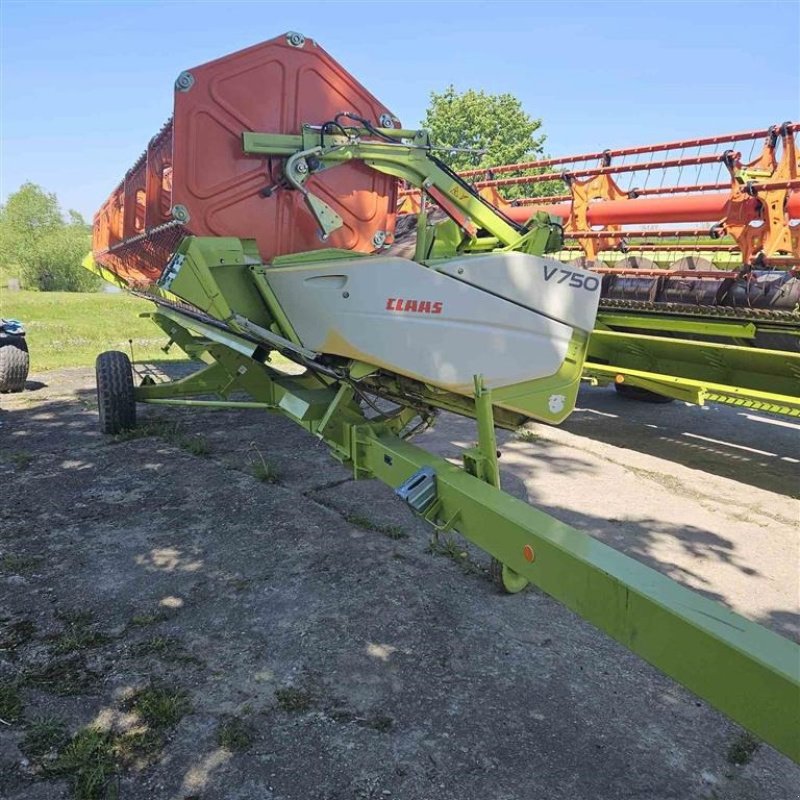 Mähdrescher del tipo CLAAS LEXION 750 VI GIVER 50 TIMERS HØSTGARANTI I DK!!! Kun 850 Høsttimer. Incl CLAAS Vario 750 Skærebord og vogn., Gebrauchtmaschine In Kolding (Immagine 5)