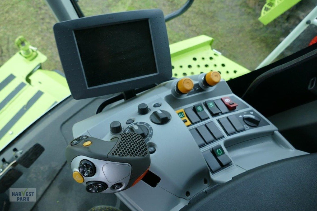 Mähdrescher des Typs CLAAS Lexion 750, Gebrauchtmaschine in Emsbüren (Bild 10)