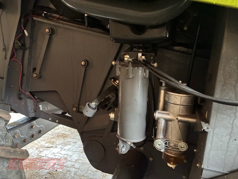 Mähdrescher des Typs CLAAS LEXION 750, Gebrauchtmaschine in Suhlendorf (Bild 9)