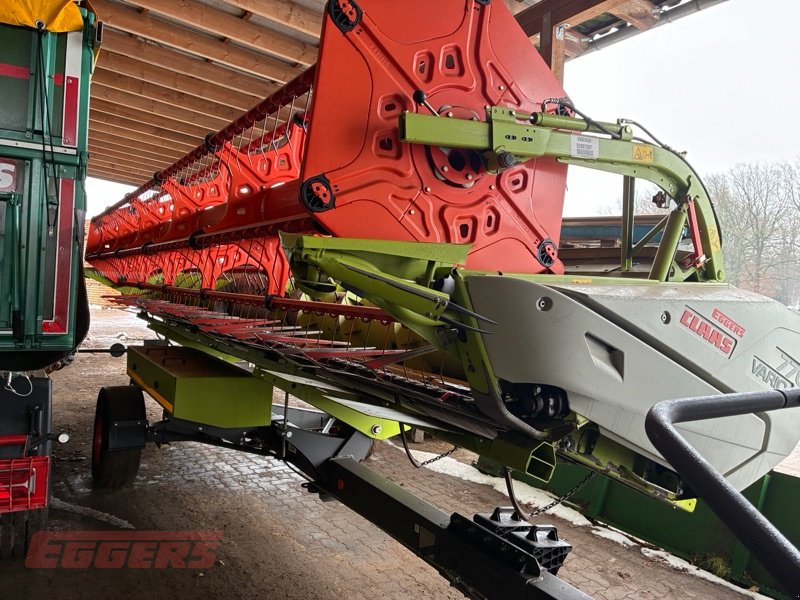 Mähdrescher des Typs CLAAS LEXION 750, Gebrauchtmaschine in Suhlendorf (Bild 23)