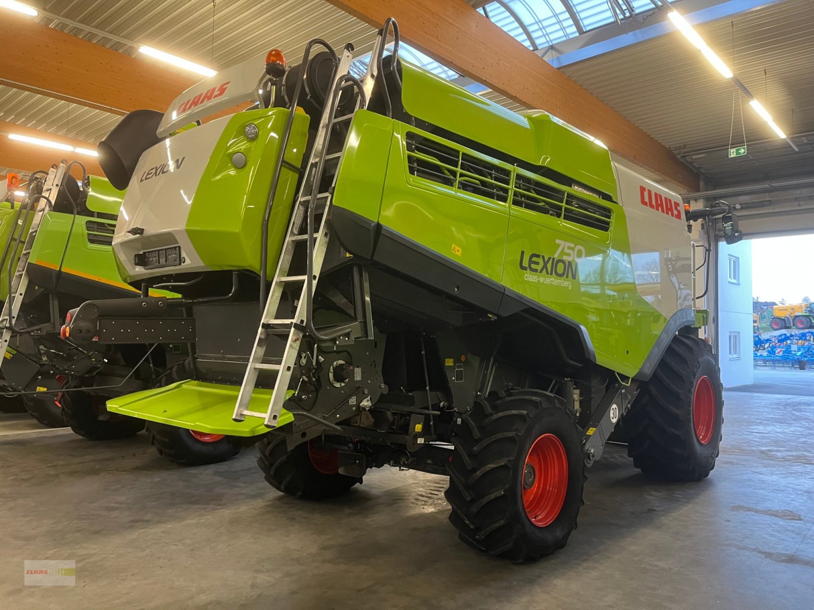 Mähdrescher des Typs CLAAS Lexion 750, Gebrauchtmaschine in Langenau (Bild 4)