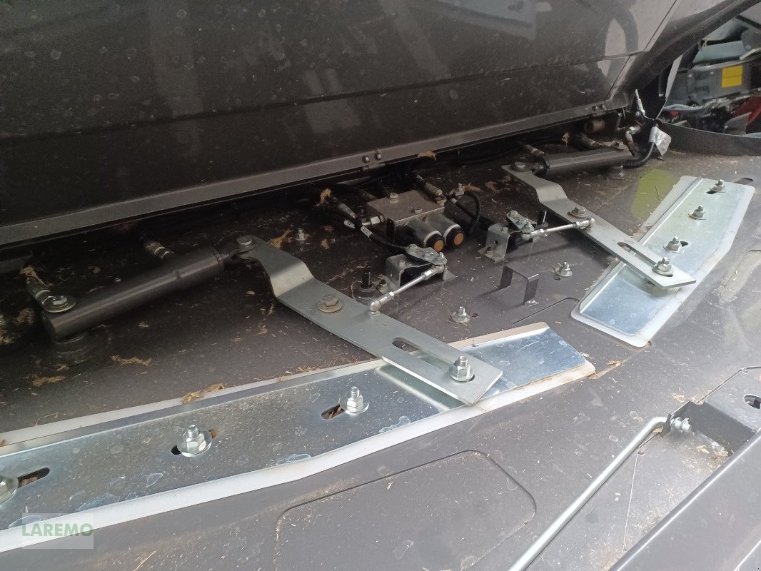 Mähdrescher Türe ait CLAAS LEXION 7500 TERRA TRAC, Gebrauchtmaschine içinde Langenwetzendorf (resim 9)