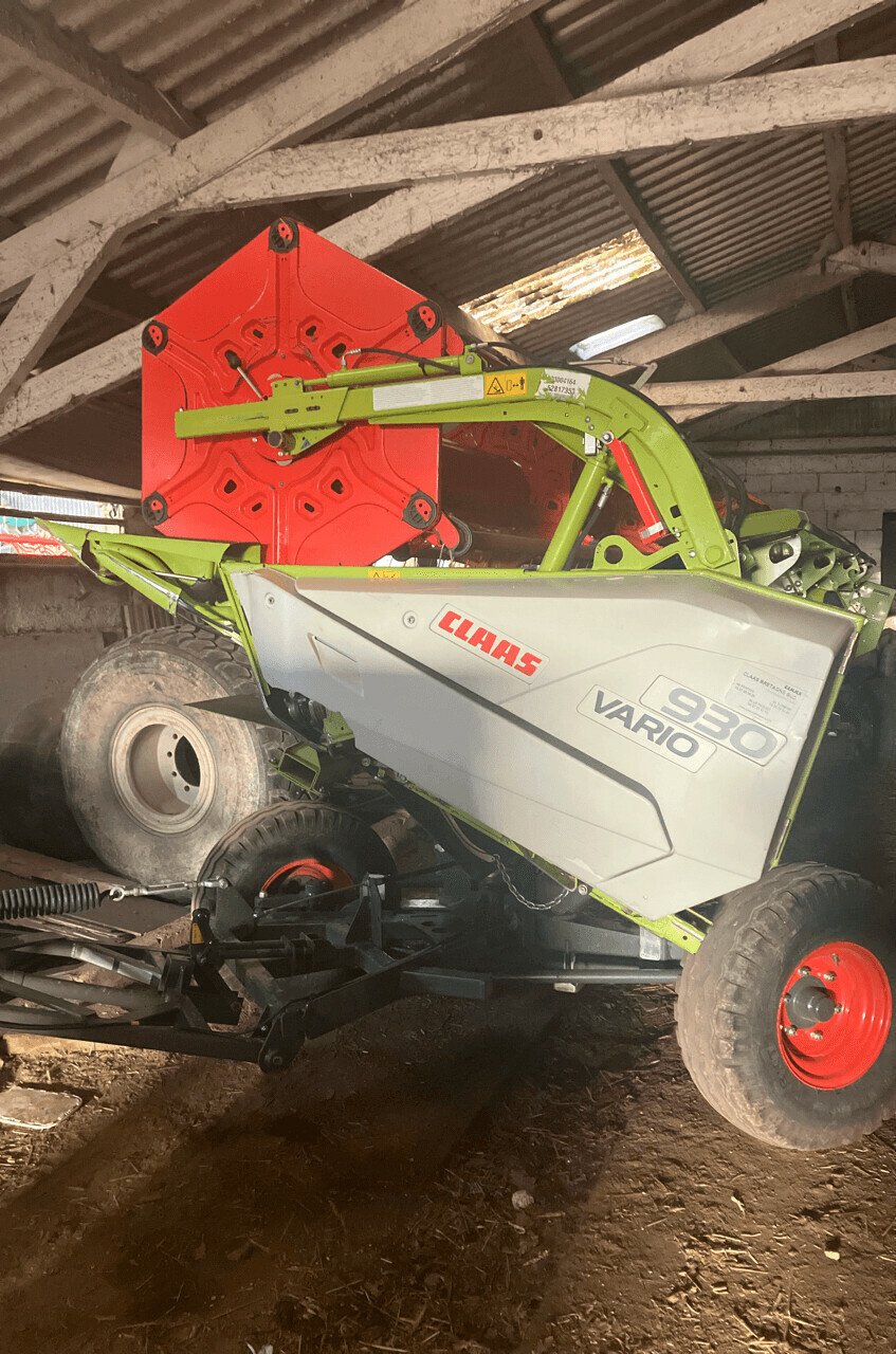 Mähdrescher от тип CLAAS LEXION 7500 TT 4 RM V930, Gebrauchtmaschine в PONTIVY (Снимка 11)