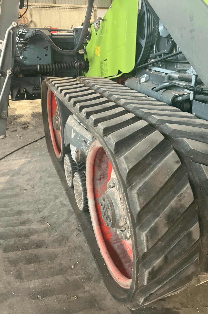 Mähdrescher от тип CLAAS LEXION 7500 TT 4 RM V930, Gebrauchtmaschine в PONTIVY (Снимка 10)