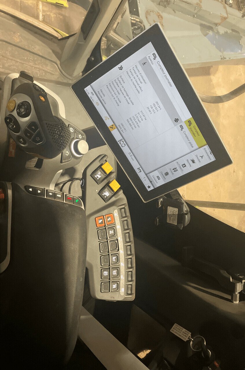 Mähdrescher от тип CLAAS LEXION 7500 TT 4 RM V930, Gebrauchtmaschine в PONTIVY (Снимка 7)