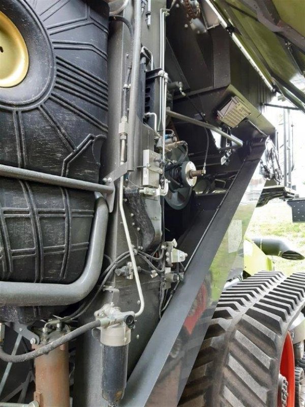 Mähdrescher des Typs CLAAS Lexion 7500 TT, Gebrauchtmaschine in Grimma (Bild 7)