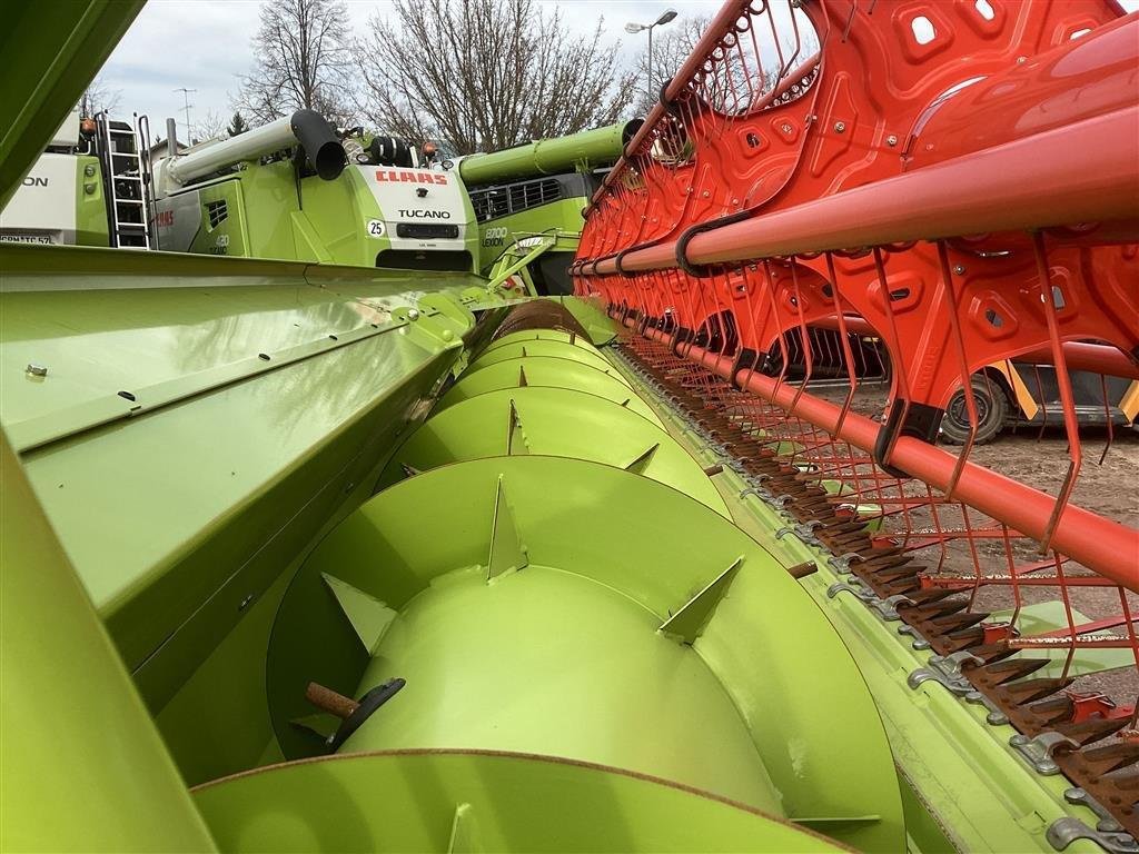 Mähdrescher des Typs CLAAS Lexion 7500 TT, Gebrauchtmaschine in Grimma (Bild 20)