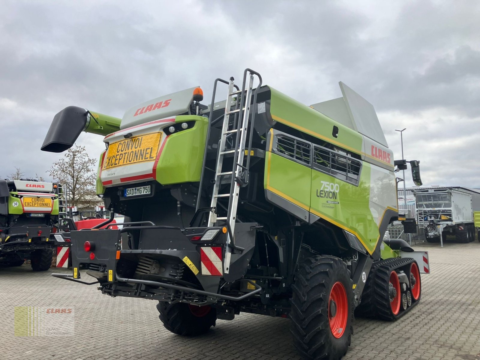 Mähdrescher des Typs CLAAS Lexion 7500 TT, Gebrauchtmaschine in Schwandorf (Bild 4)
