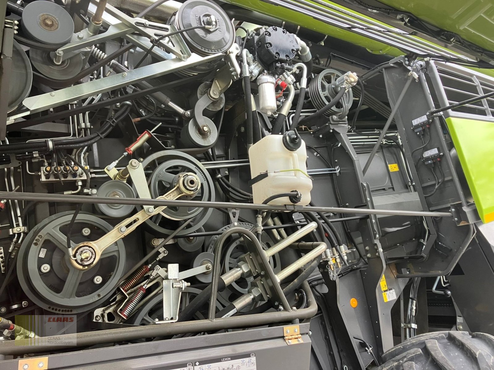 Mähdrescher des Typs CLAAS Lexion 7500 TT, Gebrauchtmaschine in Schwandorf (Bild 5)